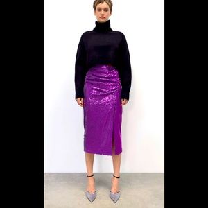 🌸Zara Slitted sequin skirt🌸